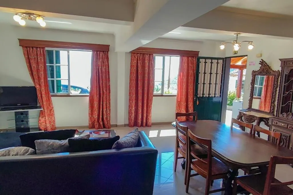 The Funny And Relax Apartment With Terrace & View Arco da Calheta